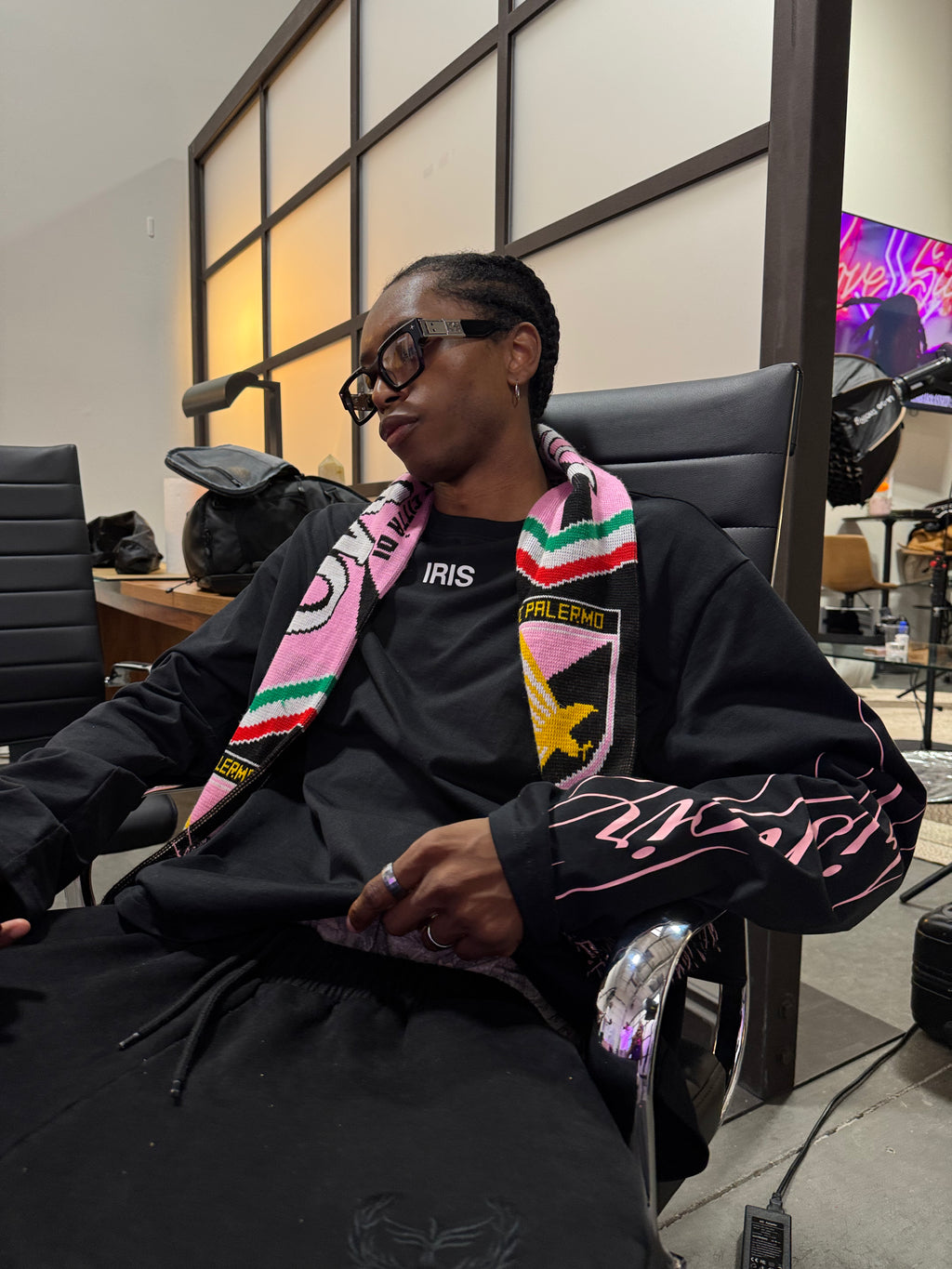 Ligne Script L/S Black