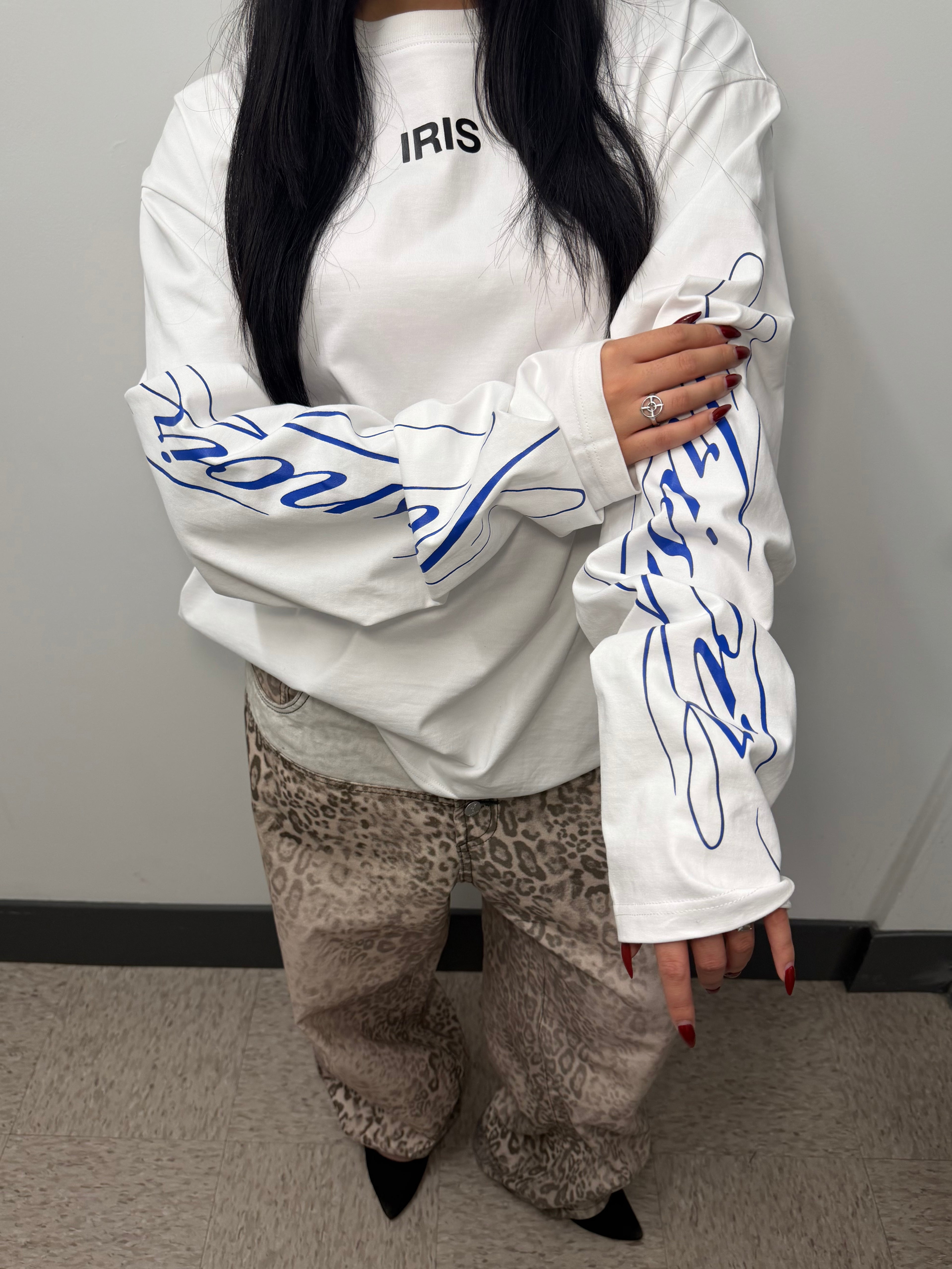 Ligne Script L/S White