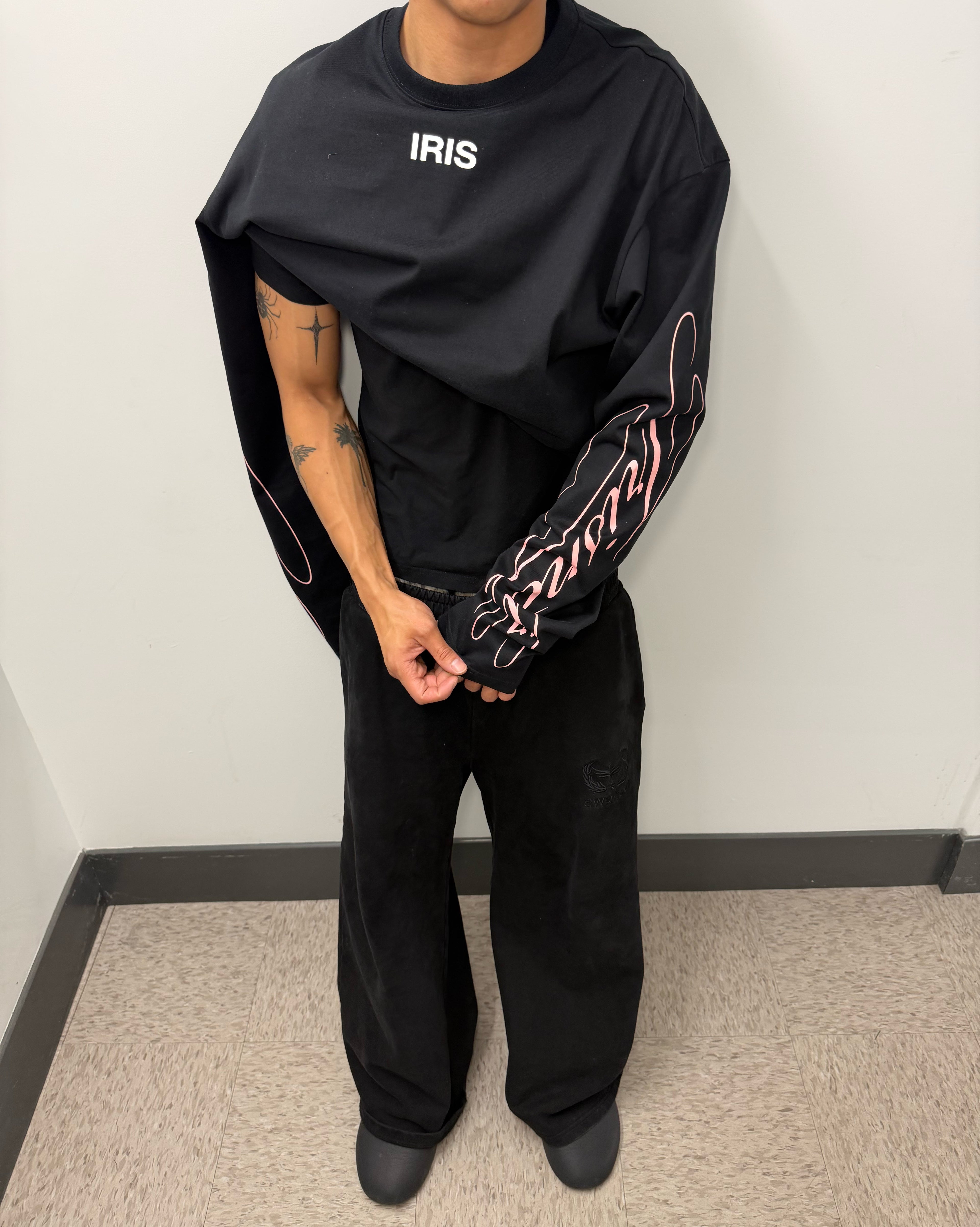 Ligne Script L/S Black