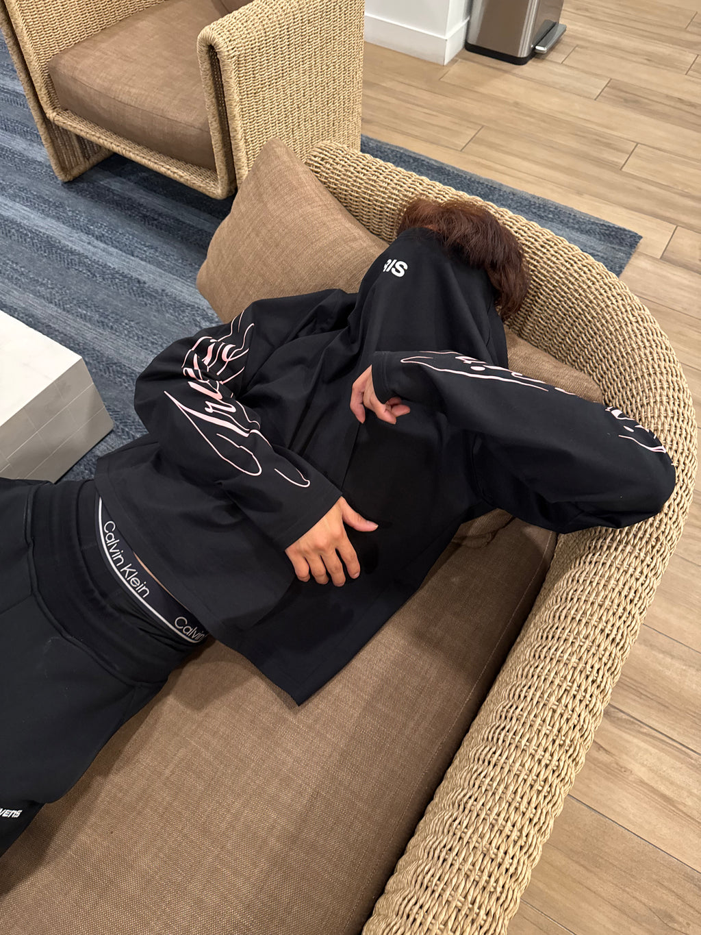 Ligne Script L/S Black